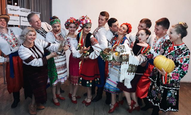 Учасники танцювального ансамблю «Веснянка» у Львові